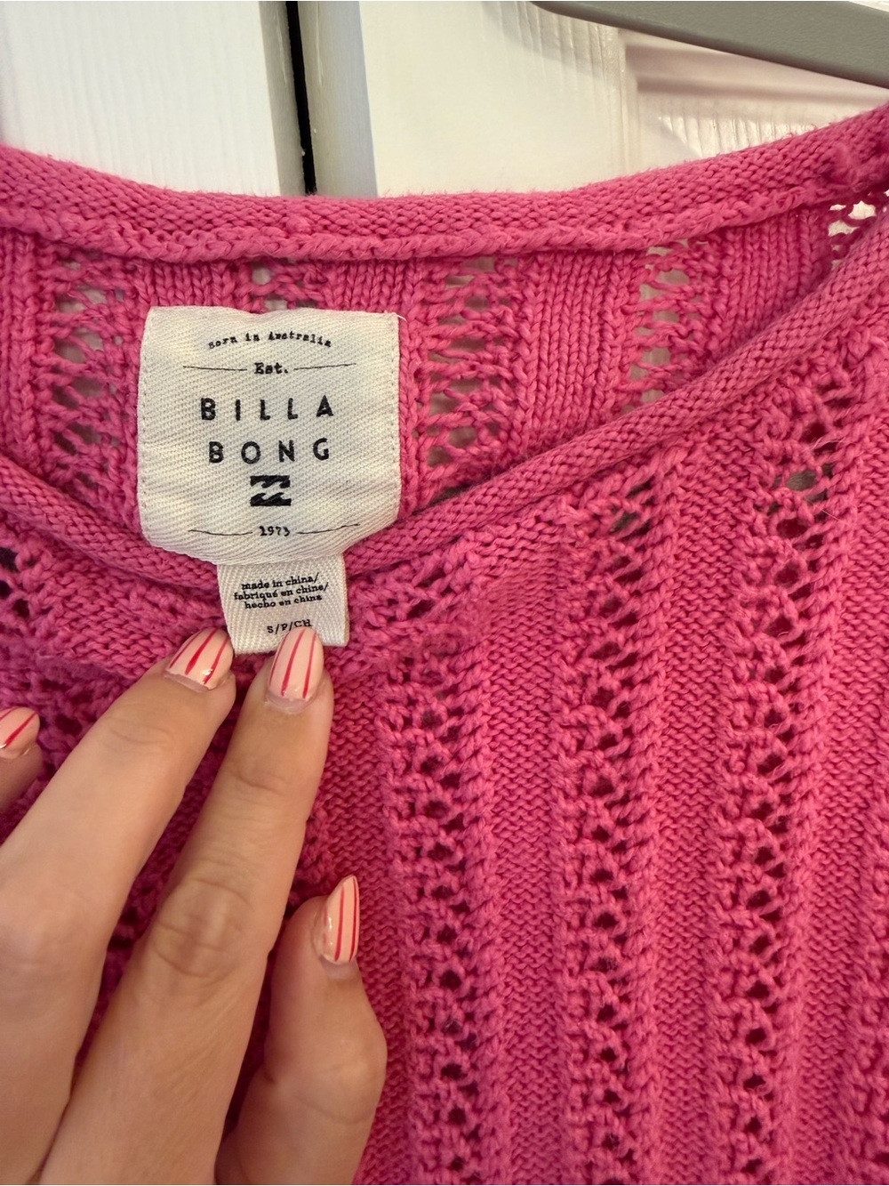 Billabong good luck pink sweater size small - Picture 5 of 8